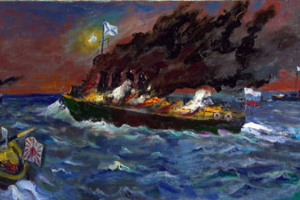 Миноносец «Стерегущий», геройски погибший в бою под Порт-Артуром 26 февраля 1904 г. 2004. Холст, масло, 63х123